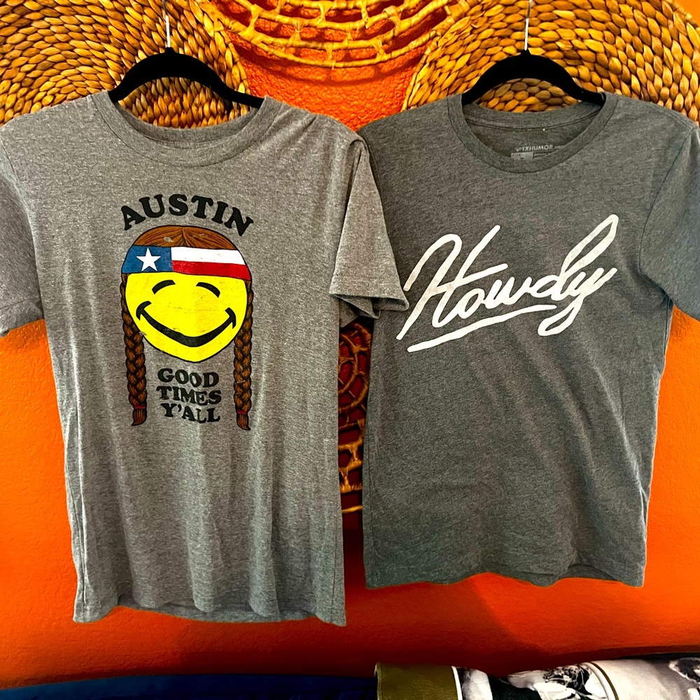 😃AUSTIN TEXAS FUN COUNTRY HOWDY SMILEY FACE T-SHIRT LOT OF 2 SIZE UNISEX…